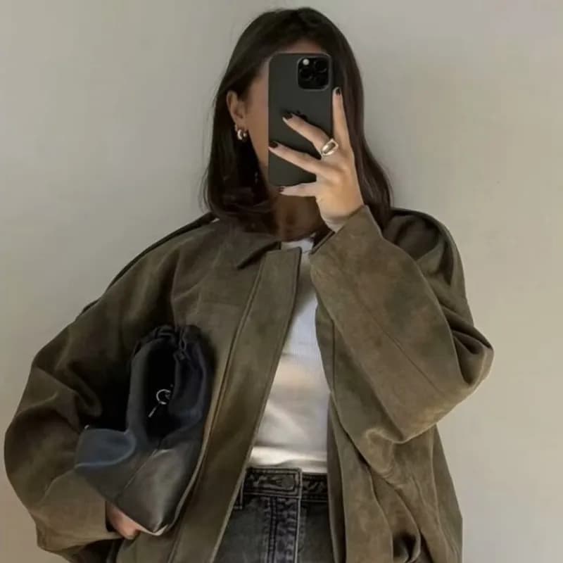 Jaqueta Bomber Feminina de Suede Texturizado com Lapela
