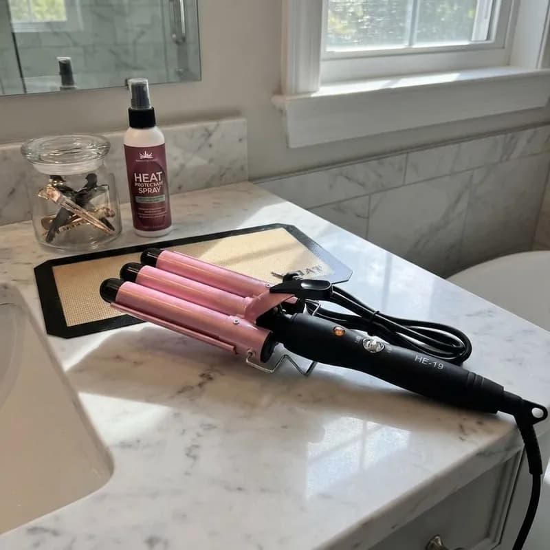Chapinha Tripla Triondas Modelador de Cabelo Cerâmica Tri-onda Ondulador Bivolt Rosa Haixia
