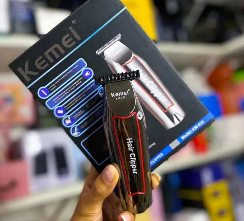 Máquina de Acabamento para Cortar Cabelo, Barba e Pelos Kemei 032