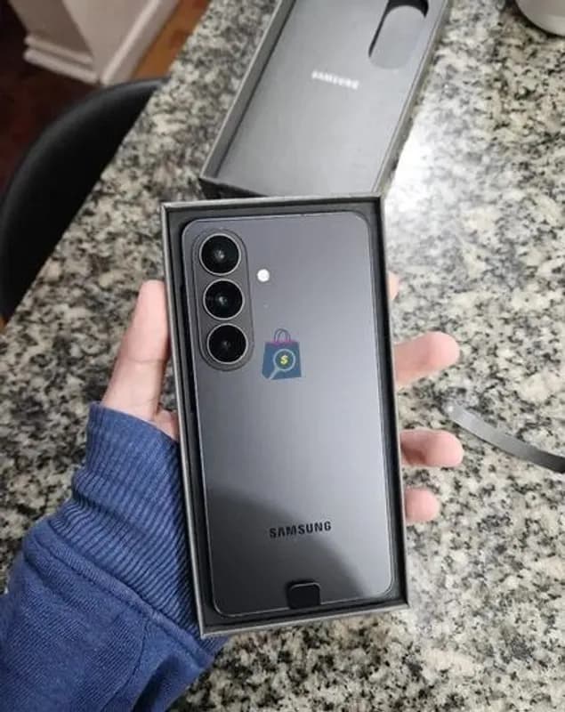 Samsung Galaxy S26 5G 256GB 12GB RAM Preto